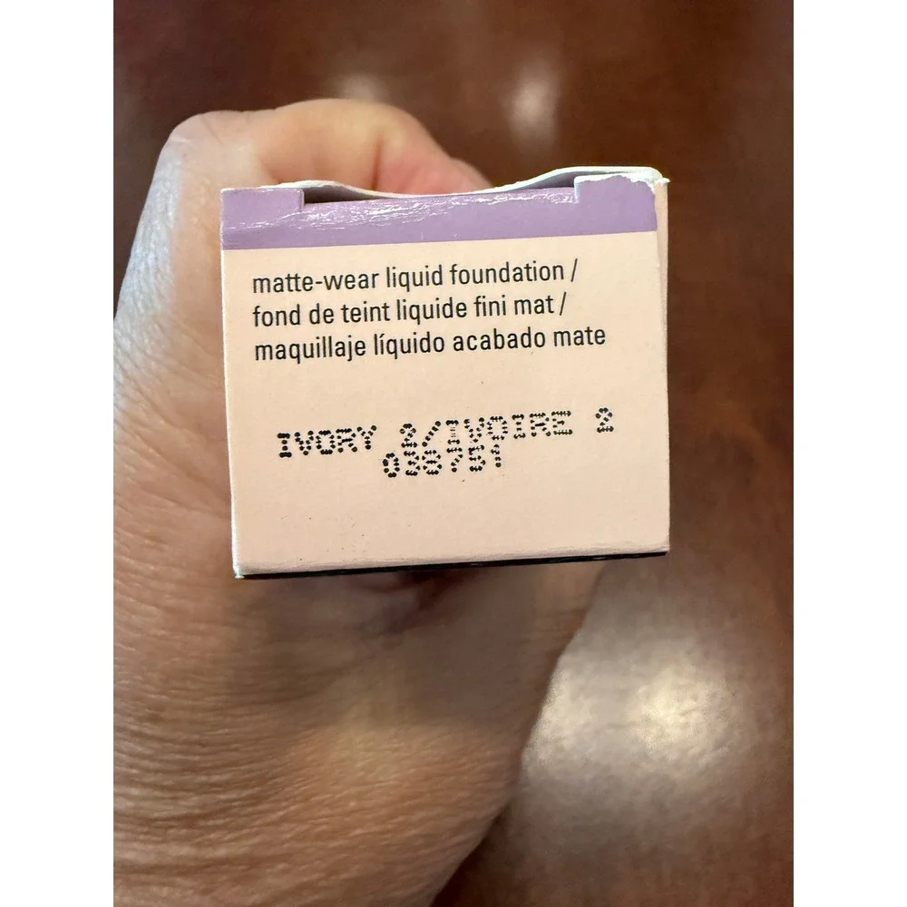 Mary Kay TimeWise Matte-Wear Liquid Foundation Ivory 2 Combination Oily Skin 1oz